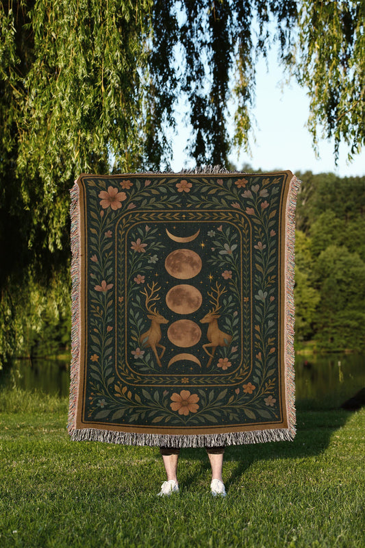 Moon Phase Deer Woven Blanket
