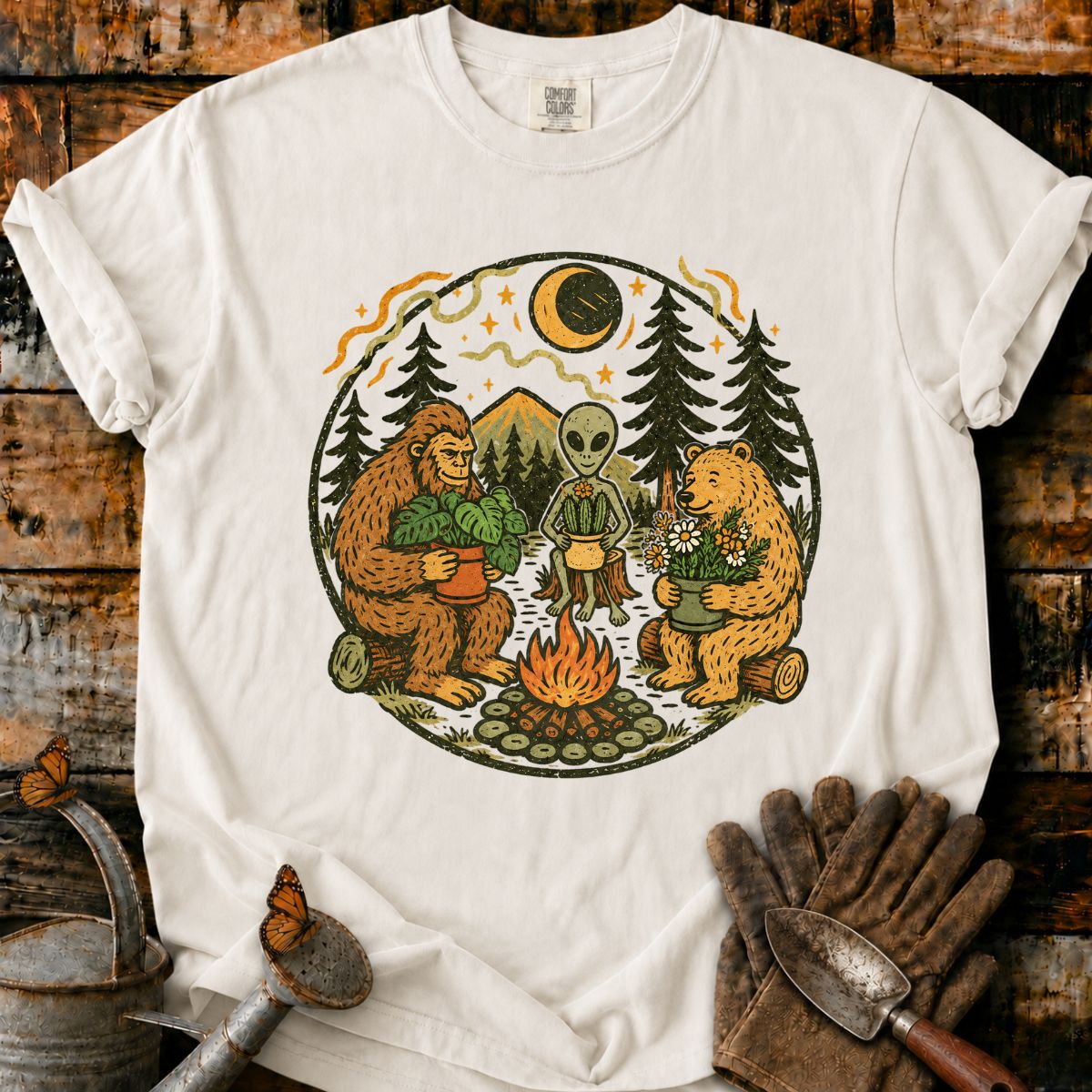 Vintage Forest Campfire Friends T-Shirt