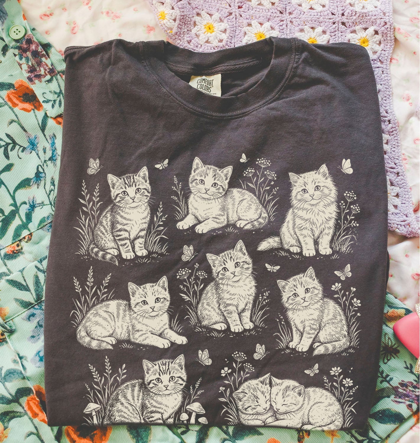 Vintage Cat Collage T-Shirt