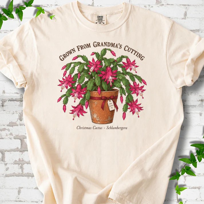 Grandma’s Cutting Christmas Cactus T-Shirt in Ivory – PlotlyGarden