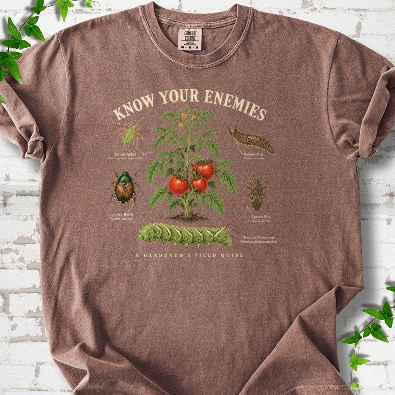 Know Your Enemies Tomato Pest Guide T-Shirt in Espresso – PlotlyGarden