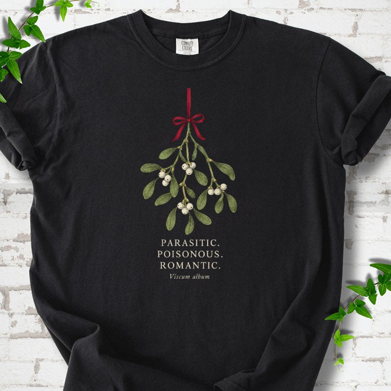 Mistletoe Herbarium With Red Ribbon T-Shirt in Black – PlotlyGarden