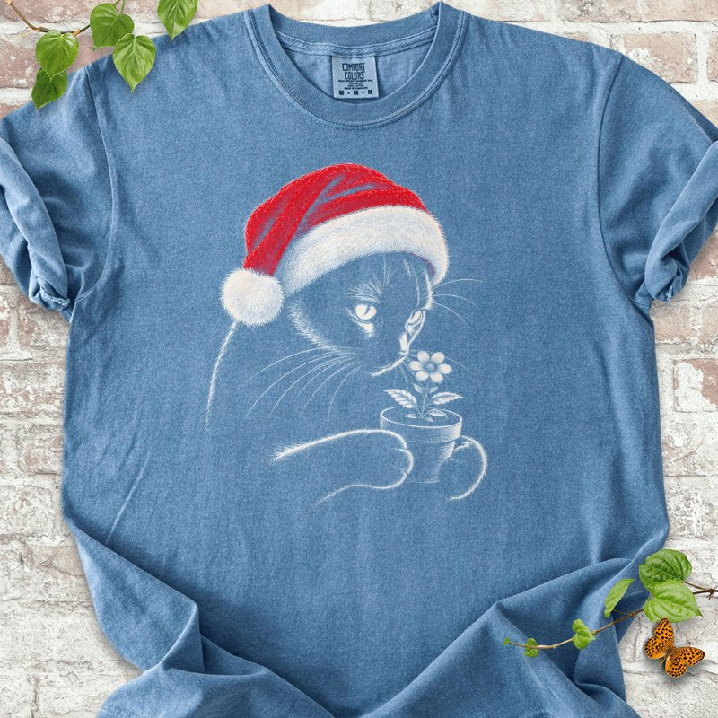 Santa Cat Holding A Potted Flower T-Shirt in Blue Jean – PlotlyGarden