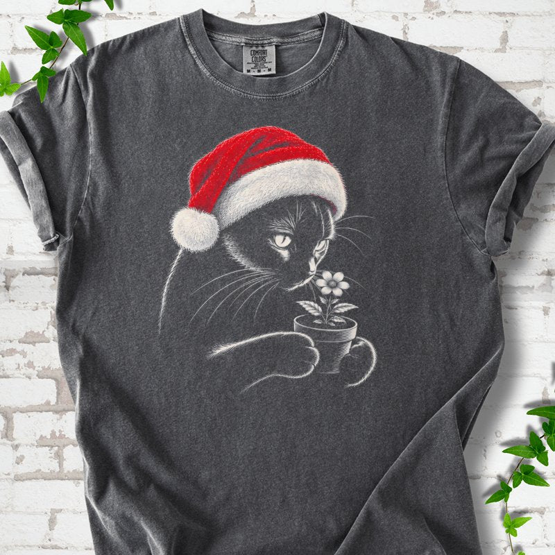 Santa Cat Holding A Potted Flower T-Shirt in Pepper – PlotlyGarden