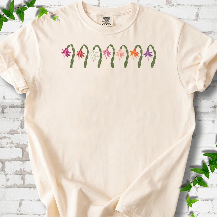 Seven Arched Christmas Cactus Blooms T-Shirt in Ivory – PlotlyGarden