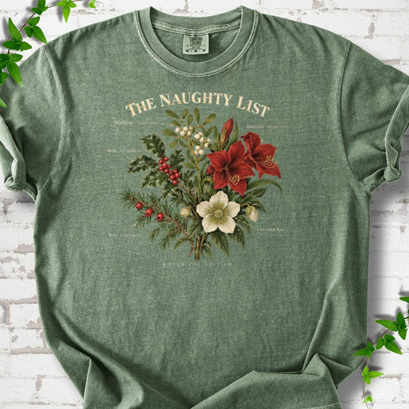Vintage Christmas Botanical Plate T-Shirt in Moss – PlotlyGarden